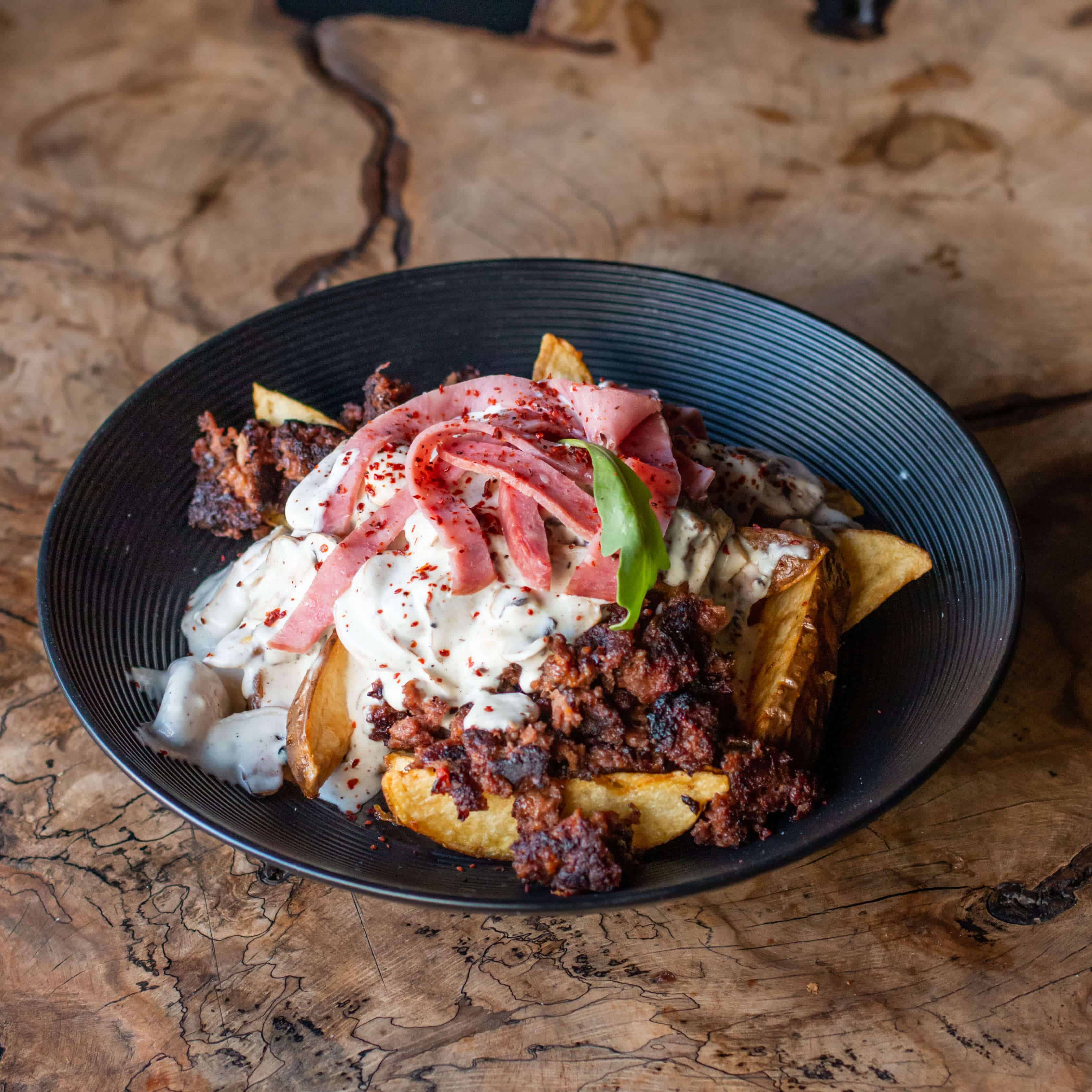 سیب زمینی با پنیر بیکن